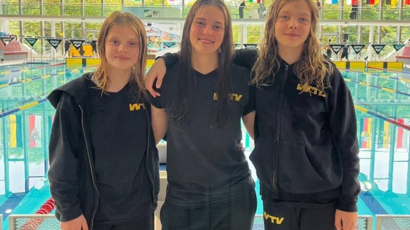 Wermelskirchener Schwimmerinnen in Bestform: WTV feiert Erfolge bei Bezirksmeisterschaften