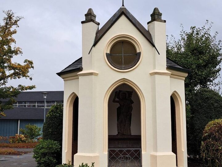 Zum 200. Geburtstag des Friedhofs: Uedemer Priesterkapelle erstrahlt in neuem Glanz