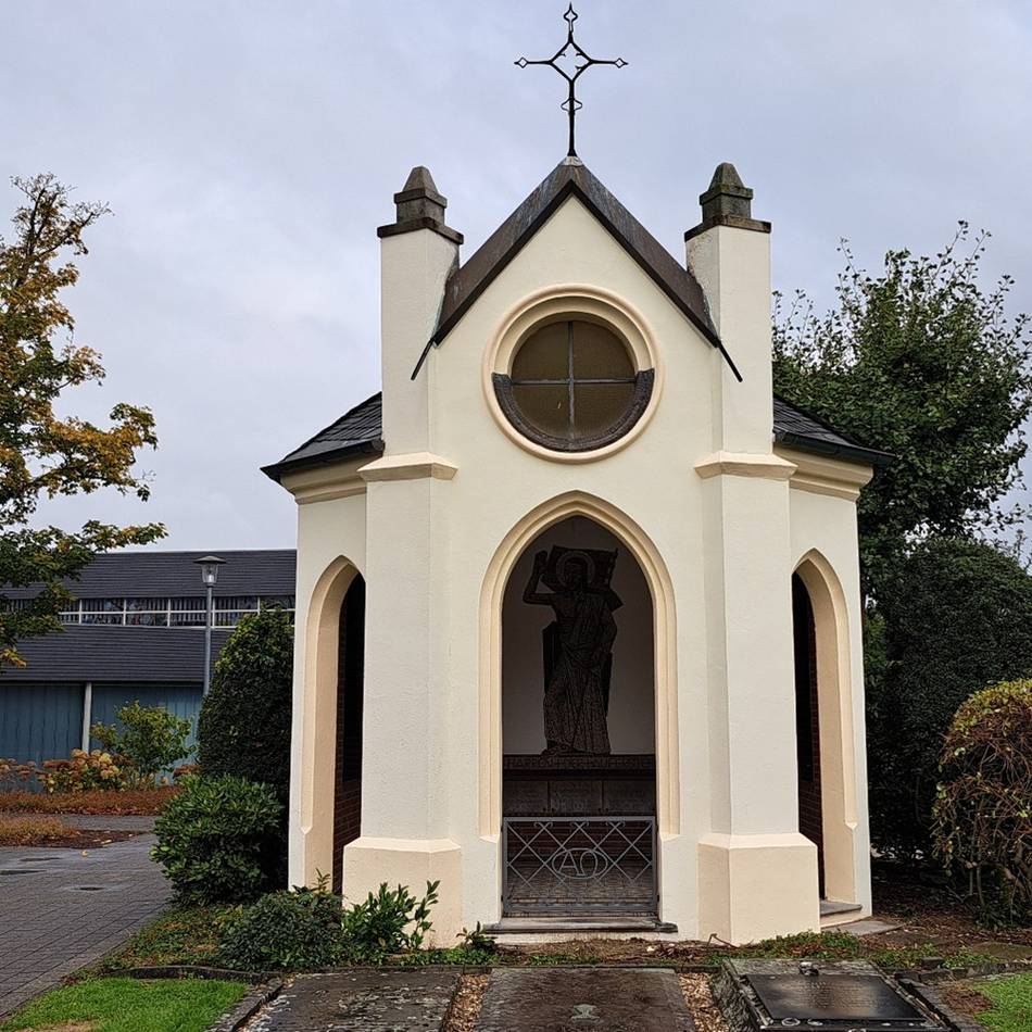 Zum 200. Geburtstag des Friedhofs: Uedemer Priesterkapelle erstrahlt in neuem Glanz