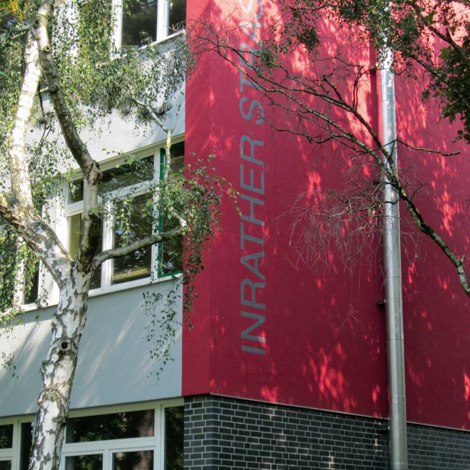 Aktion an Krefelder Schule: Kurs klärt Jugendliche über Gefahren im Internet auf