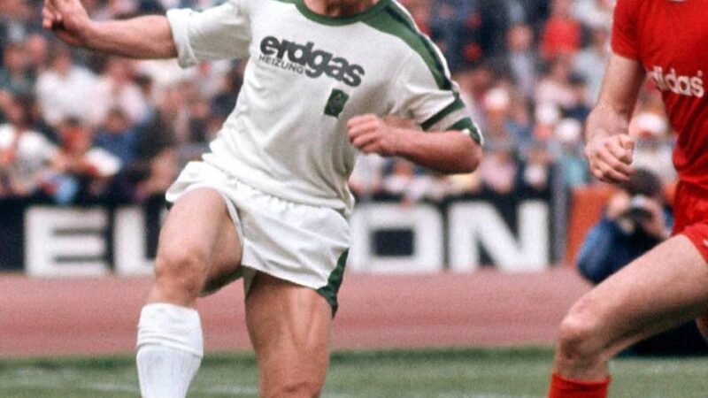 Vorworte von Netzer, Vogts, Bonhof: Tagebuch erzählt Borussias große Geschichte auf neue Art