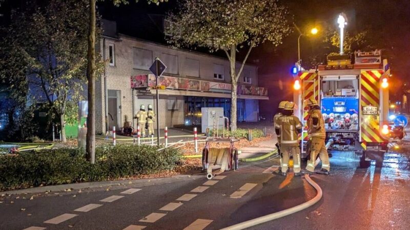 Feuerwehreinsatz in Kleve: Passanten entdeckten nächtlichen Brand an der Materborner Allee