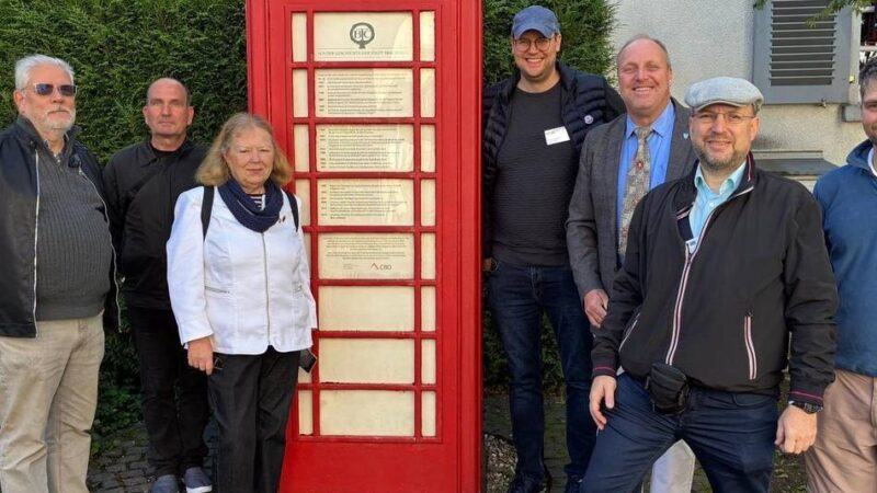 Geschichtsverein modernisiert Ausgangspunkt: Neue Tafel zu Geschichtswegen in Opladen