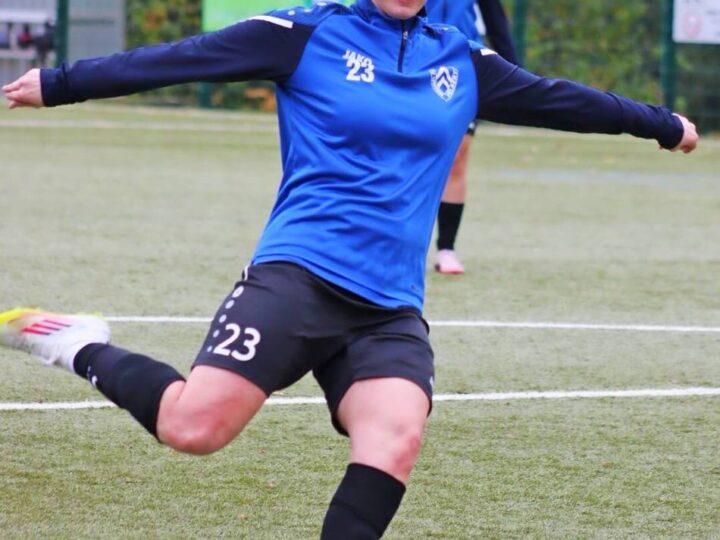 Sport: Fußball-Derby in Neviges: Unionerinnen schlagen Dönberg