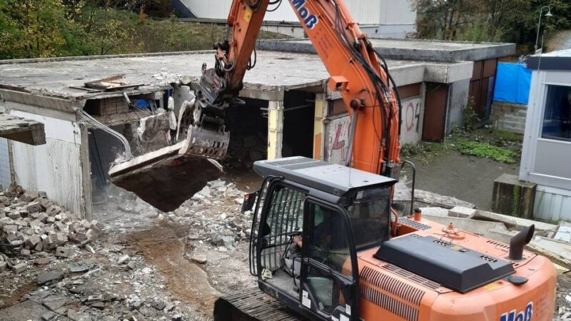 Abriss der Grundschule Ost in Wermelskirchen: Nächste Woche rückt der große Bagger an
