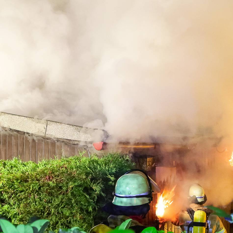 Drei Einsätze in Folge: Arbeitsintensiver Freitagabend für Feuerwehr Düsseldorf