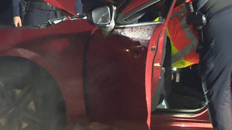 Flucht vor dem Zoll: Verfolgungsjagd endet mit Motorschaden und Rauchschwaden