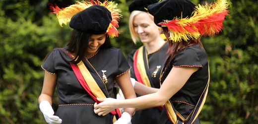 Burschenschaften: Was passiert in Damenverbindungen? – Podcast