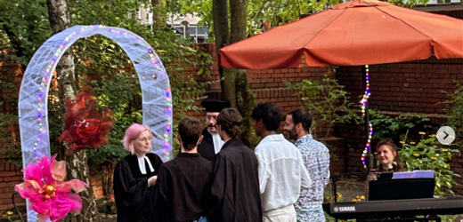 Berlin: Pfarrerin Lena Müller feiert »Polyhochzeit« mit vier Männern