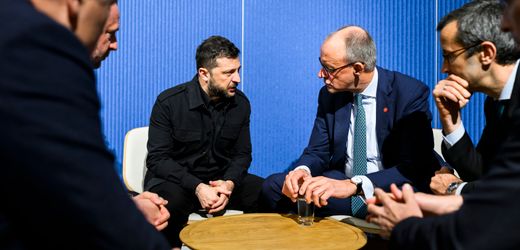 Ukraine-Krieg: Friedrich Merz will, dass junge Ukrainer zu Hause bleiben