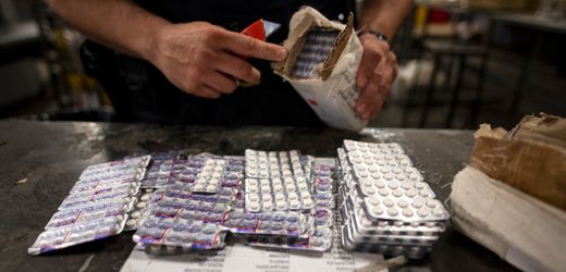 China stoppt laut FBI-Chef Kash Patel angeblich Export von Fentanyl-Stoffen