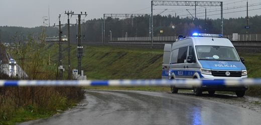 Polen: Was über die Explosion an einem Bahngleis bekannt ist