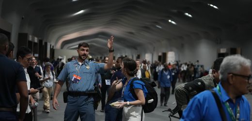 Brasilien: Weltklimakonferenz COP30 wegen Feuer evakuiert