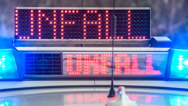 77-jähriger Wülfrather verliert in Heiligenhaus Kontrolle über sein Auto