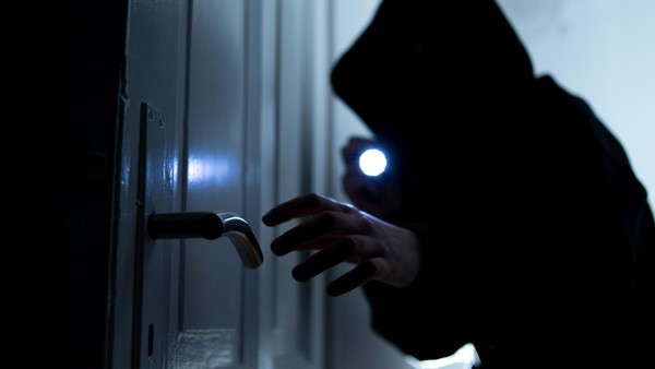 Einbrecher stehlen Bargeld und Schmuck aus Heiligenhauser Einfamilienhaus