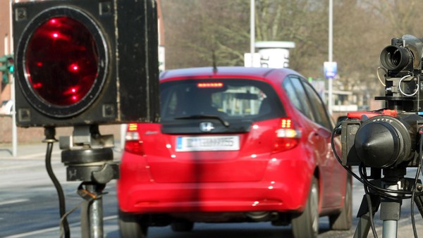 Es wird wieder geblitzt: Hier müssen Autofahrer in Velbert mit Kontrollen rechnen