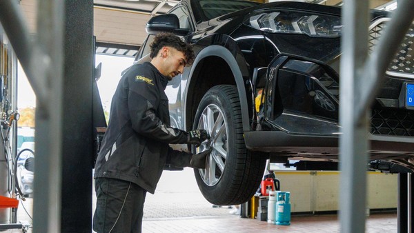 Auf der langen Suche: Immer mehr Azubis suchen einen passenden Betrieb