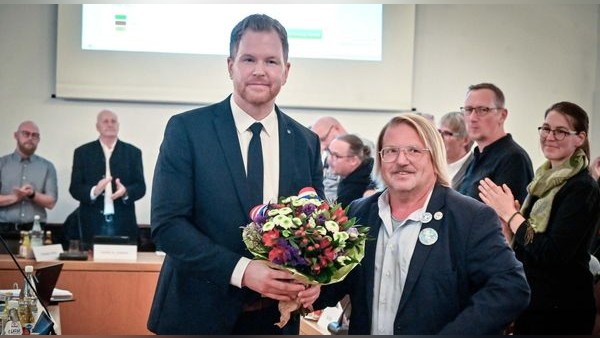 Neuer Bürgermeister Björn Kerkmann vereidigt – Was sich in Heiligenhaus ändert