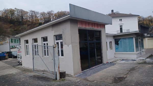 Ex-Tankstelle in Velbert: Eiscafé öffnet im Winter und schließt im Sommer wieder