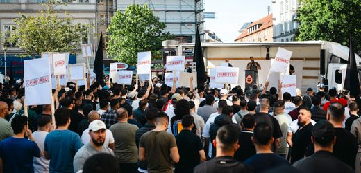 »Muslim Interaktiv«: Alexander Dobrindt verbietet Kalifat-Fans – Razzia in mehreren Bundesländern