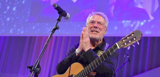 Reinhard Mey bedankt sich bei Haftbefehl für unerwarteten Charterfolg