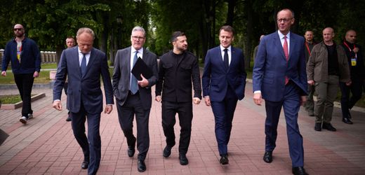 Ukraine: Merz, Macron und Starmer telefonieren mit Selenskyj