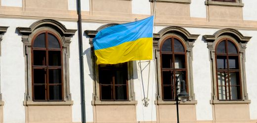 Tschechien: Parlamentspräsident entfernt ukrainische Flagge – und sorgt für Kritik