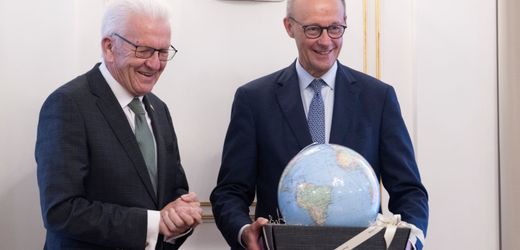 Baden-Württemberg: Landesregierung zahlte fast 100.000 Euro für Fotografen