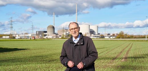 Gundremmingen: Pfarrer trauert um gesprengte AKW-Kühltürme – »nicht nur Beton, sondern auch Kunst«