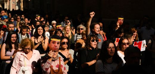 Spanien: Regionalpräsident von Valencia tritt nach Flutkatastrophe zurück