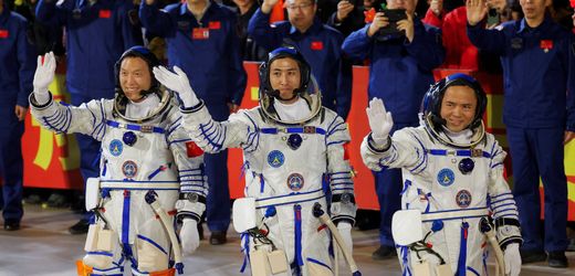 Raumfahrt in China: Volksrepublik schickt drei Taikonauten und vier Mäuse ins All