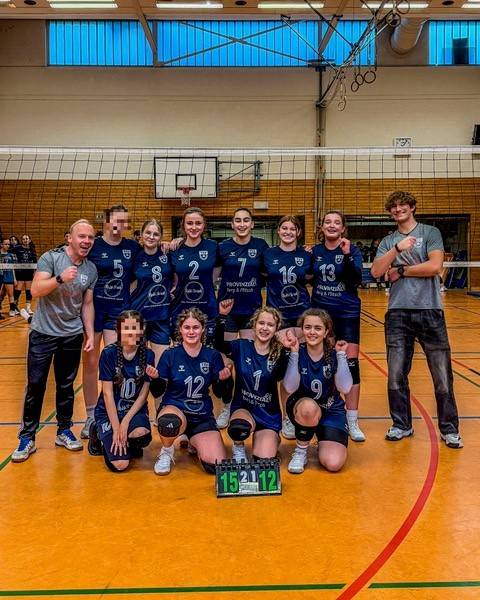 Sport in Radevormwald:  TSV-Volleyballerinnen siegen auswärts in Köln