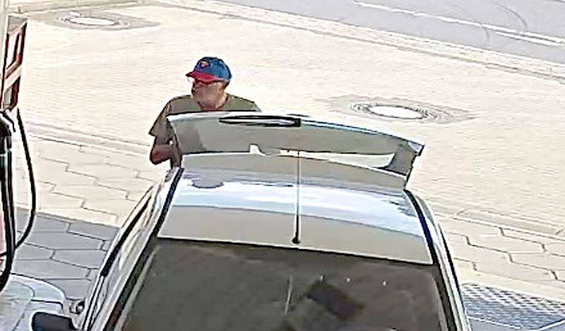 Tankstelle in Geldern: Dreister Tankbetrüger zapft mehrere Kanister voll Benzin und fährt davon