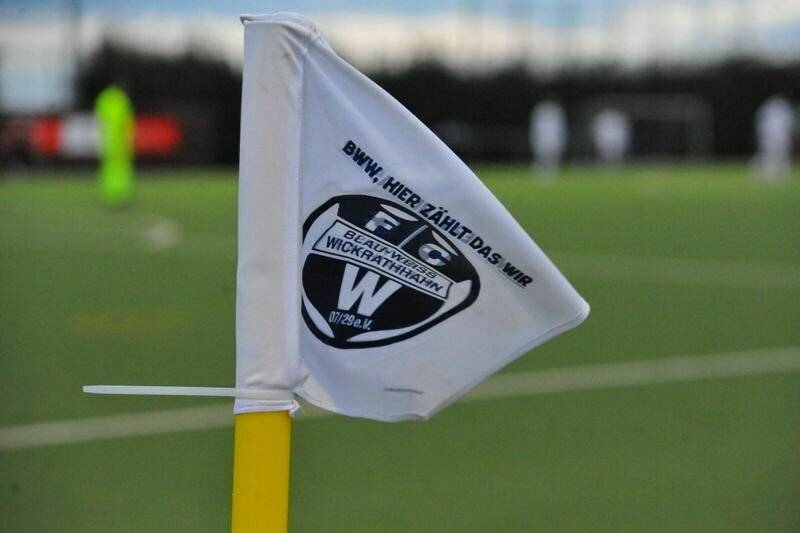 Vorsitzender und Trainer treten zurück: Personalbeben bei Blau-Weiß Wickrathhahn