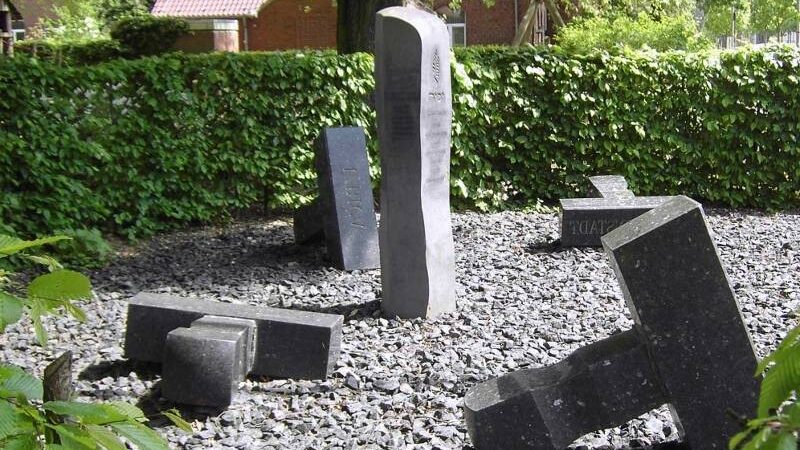 Terrorakte gegen Juden im Jahr 1938: Meerbuscher gedenken der Opfer der Reichspogromnacht