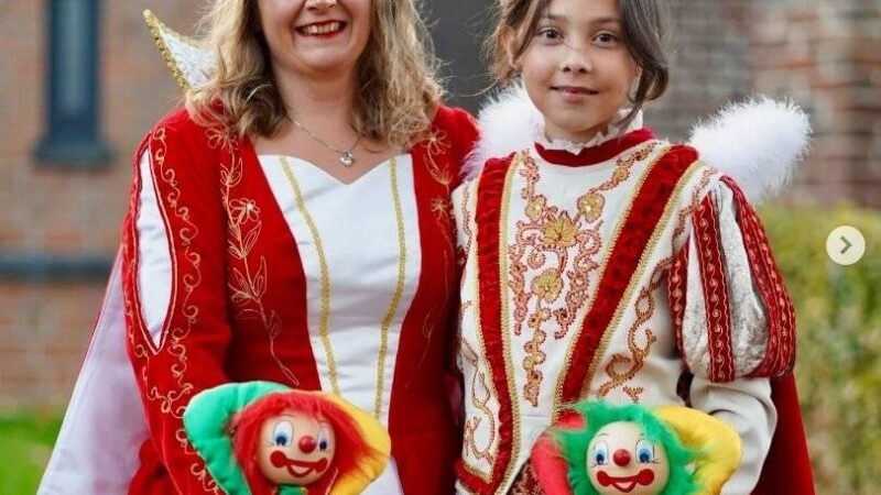 Proklamationsfeier im Rheinberger Norden: Borther Karnevalisten freuen sich über zwei Prinzessinnen