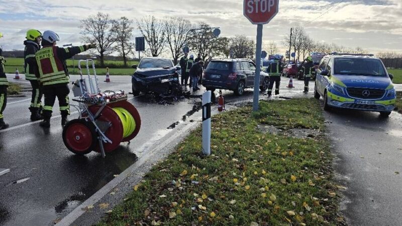 Drei Autos beteiligt: Wieder ein Crash an der Unfallkreuzung in Kervenheim