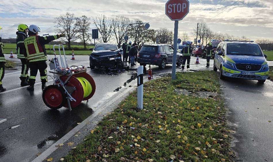 Drei Autos beteiligt: Wieder ein Crash an der Unfallkreuzung in Kervenheim