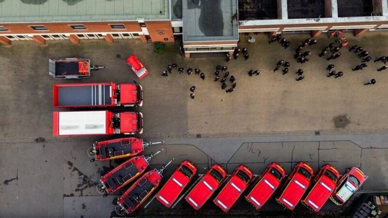 Neue Fahrzeuge und Boote: Die Klever Feuerwehr wurde mächtig aufgerüstet