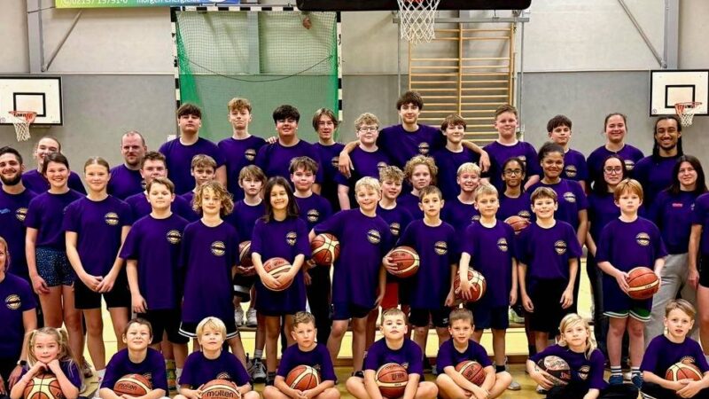 Stadtgespräche in Nettetal: Basketballcamp und Martinssingen