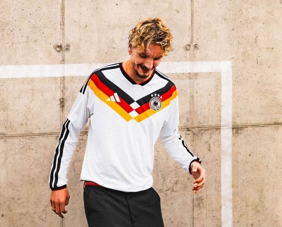 Hommage an 1990: In diesem Gänsehaut-Retro-Trikot will Deutschland Weltmeister werden