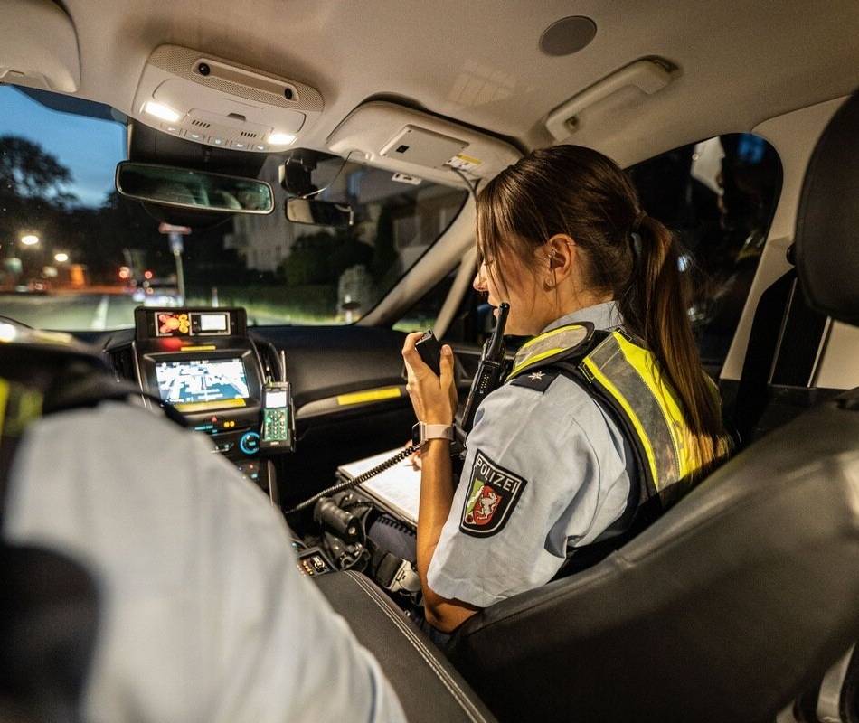 Kriminalität in Langenfeld: Gestohlenen Lkw-Auflieger gefunden – Mehr als 30 Getränkepaletten sind weg
