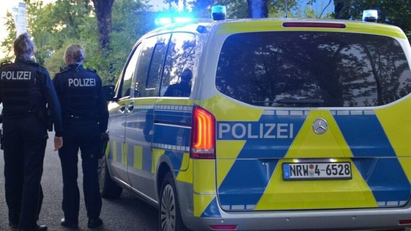 Polizei ermittelt in Hilden: Exhibitionist im Krankenhaus