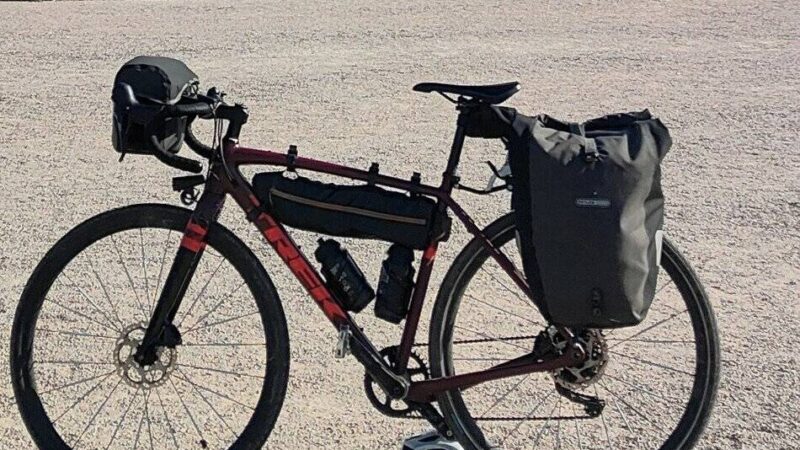 Emmerich: Flüche auf der Flucht – Unbekannter radelt mit Gravelbike davon