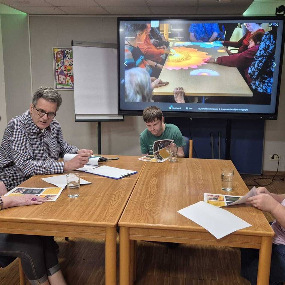 Geld für Ausstattung: Wohnhaus Dormagen der Lebenshilfe investiert in „Tovertafel“