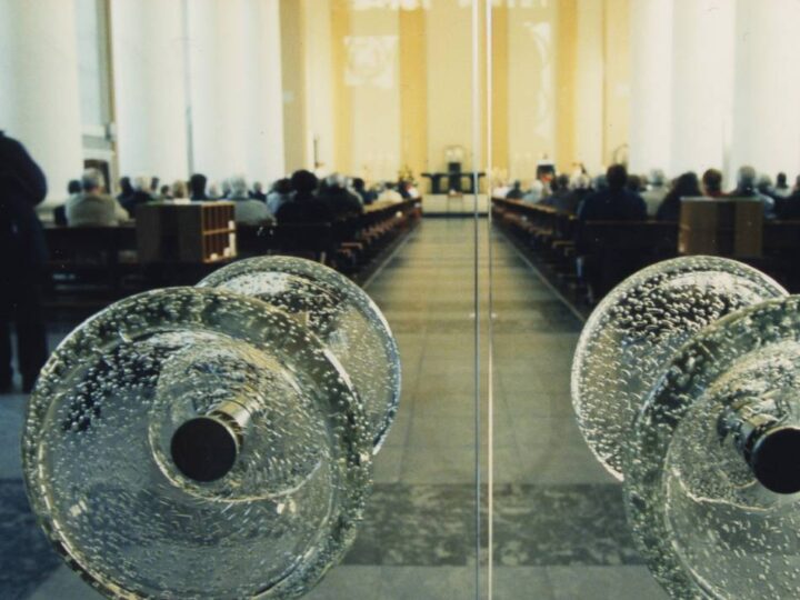 Erklärung im Gottesdienst verlesen: Sexuelle Belästigung – Priester aus Rees bestreitet die Vorwürfe