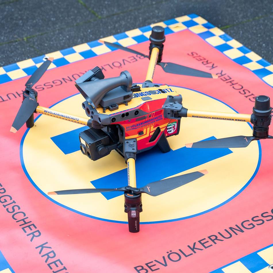 Gefahrenabwehr im Rheinisch-Bergischen Kreis: Neue Drohne als „Auge vor Ort“ für Einsatzleiter