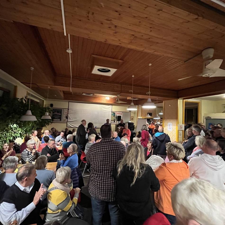 Neues Angebot in Langenfeld: Richrather Treff feiert fulminanten Auftakt im Schaustall