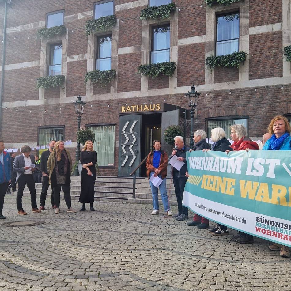 Bündnis demonstriert für Wohnungs-Wende: „Verdrängung von Mietern findet jeden Tag statt“