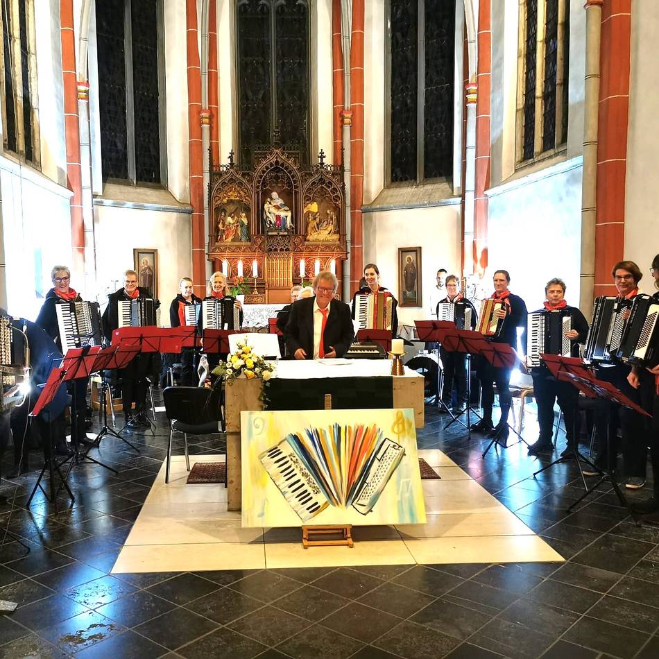 Konzert in Sonsbeck: Akkordeon-Orchester spielt für Erhalt der Gerebernus-Kapelle
